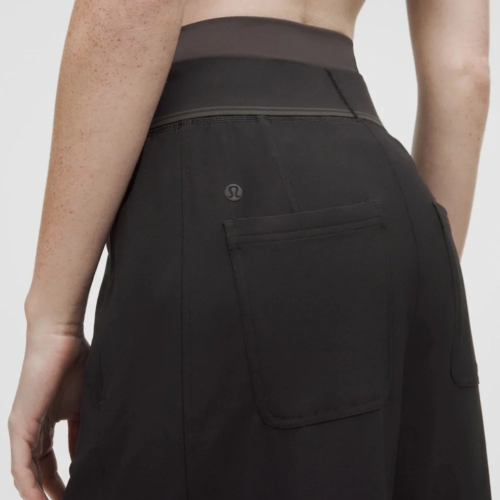 🍋lululemon Swift High-Rise Wide-Leg Pant Logo Waistband 10 Like New! - Picture 2 of 9